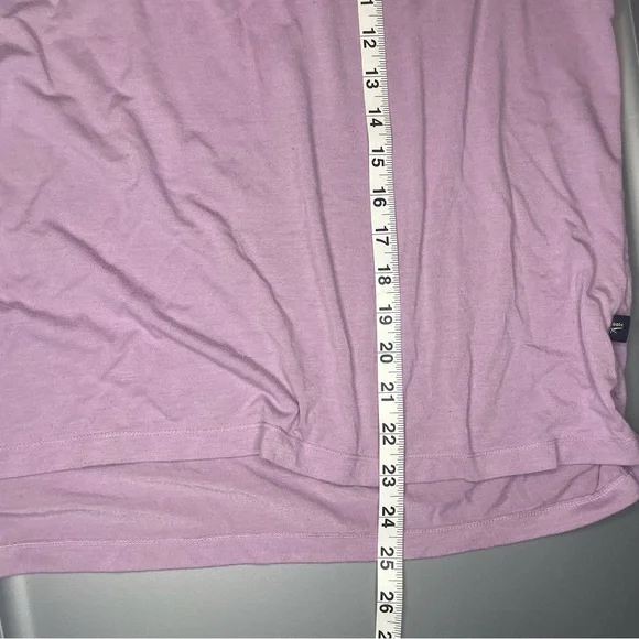 Reebok XL Women's Lavender Athletic Shirt PRELOVED - Picture 7 of 8